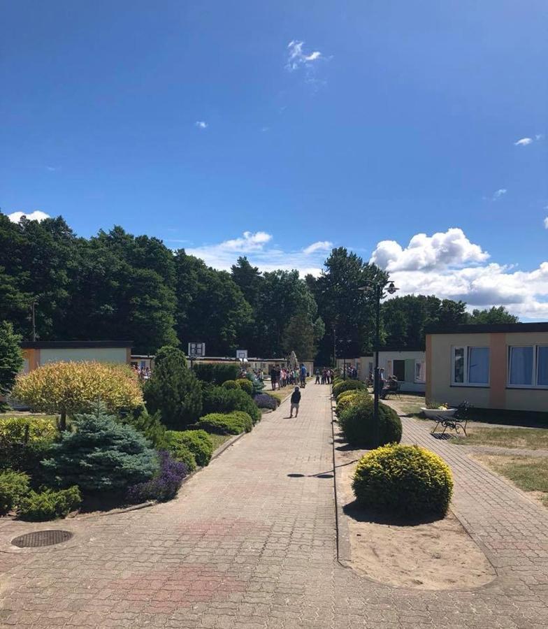 Hotel Ow Jaroszowiec Łazy Exterior foto